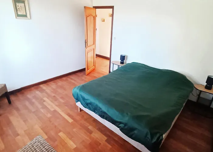 Des Arches Apartmán *
